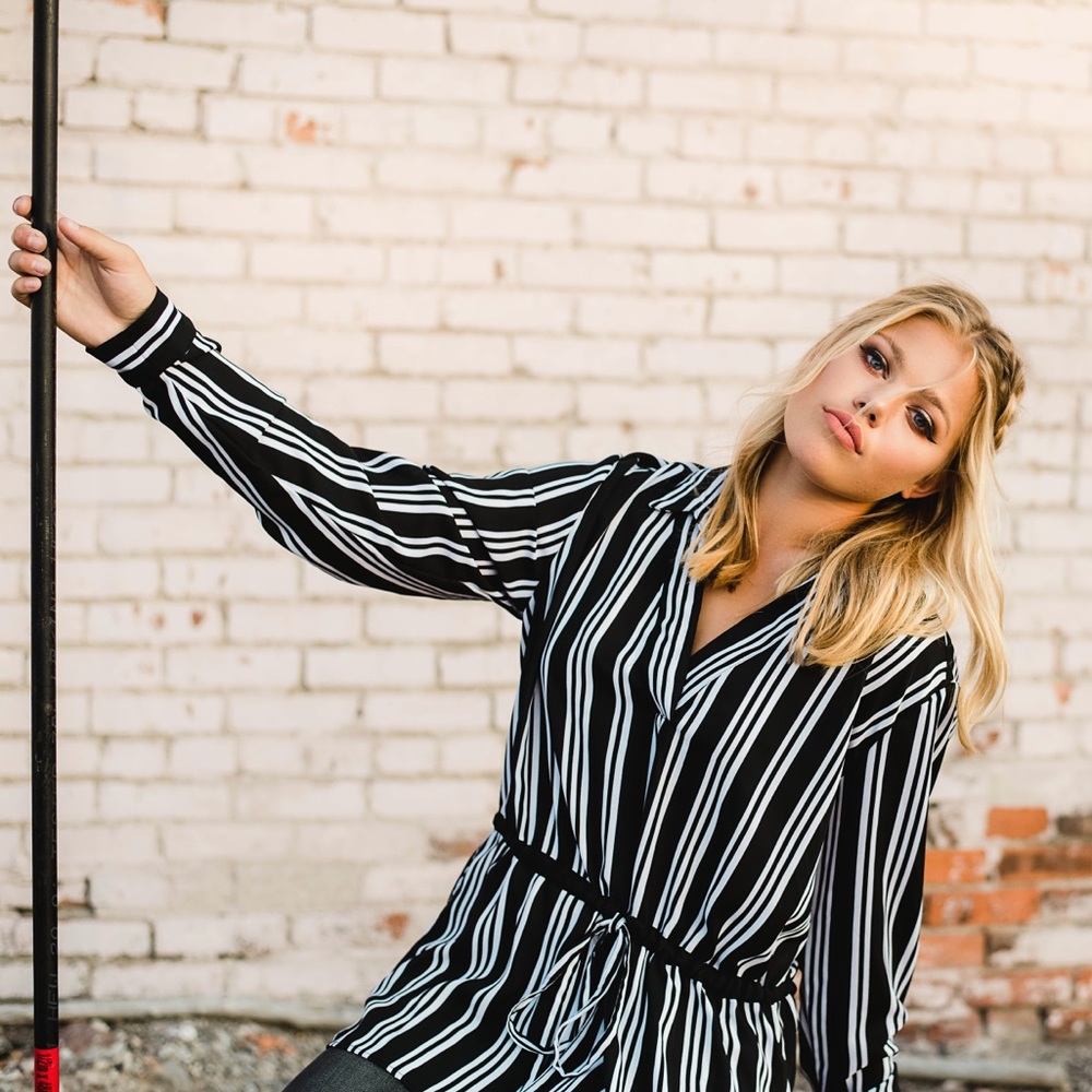 Long sleeved collared striped blouse